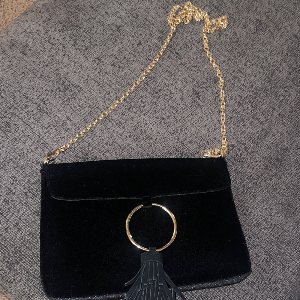 Elegant Black Velvet Clutch with Gold Chain